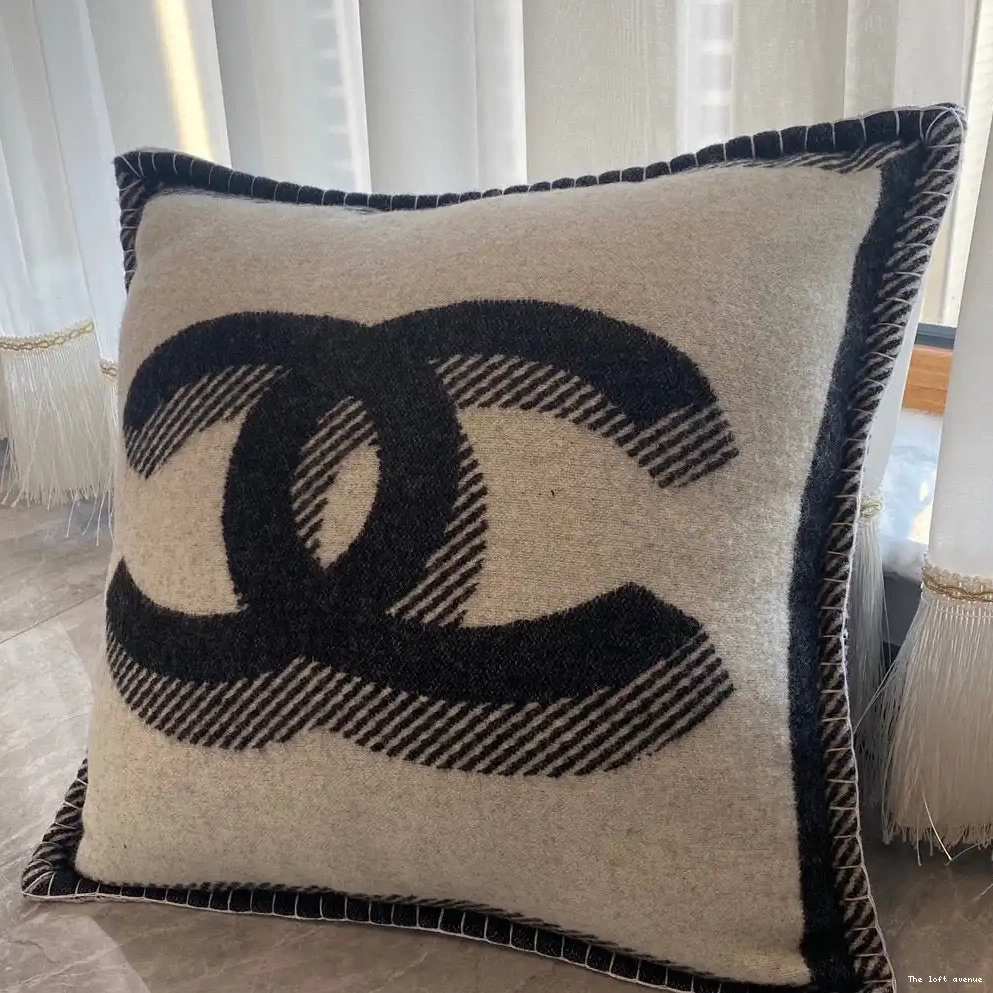WOOL PILLOW 2.0 THROW COCO 0602